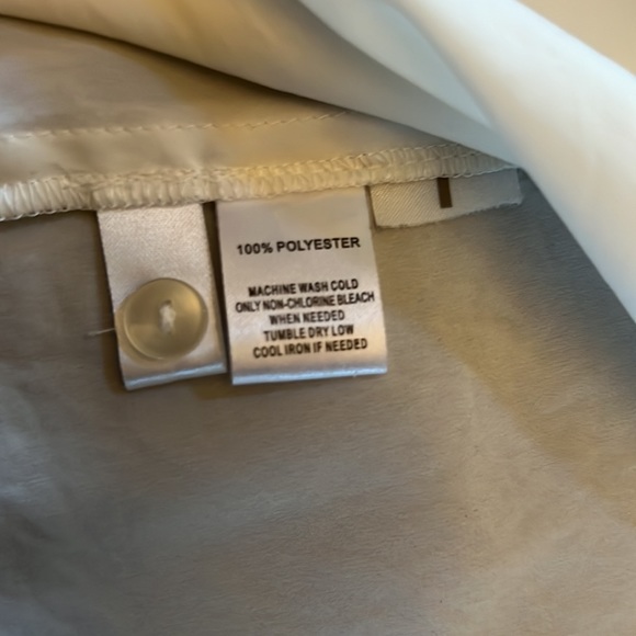 Loft button front collarless blouse. - Picture 3 of 3